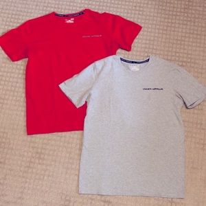 Like new 2x men’s under armour charged cotton heat gear shirts red gray sz small